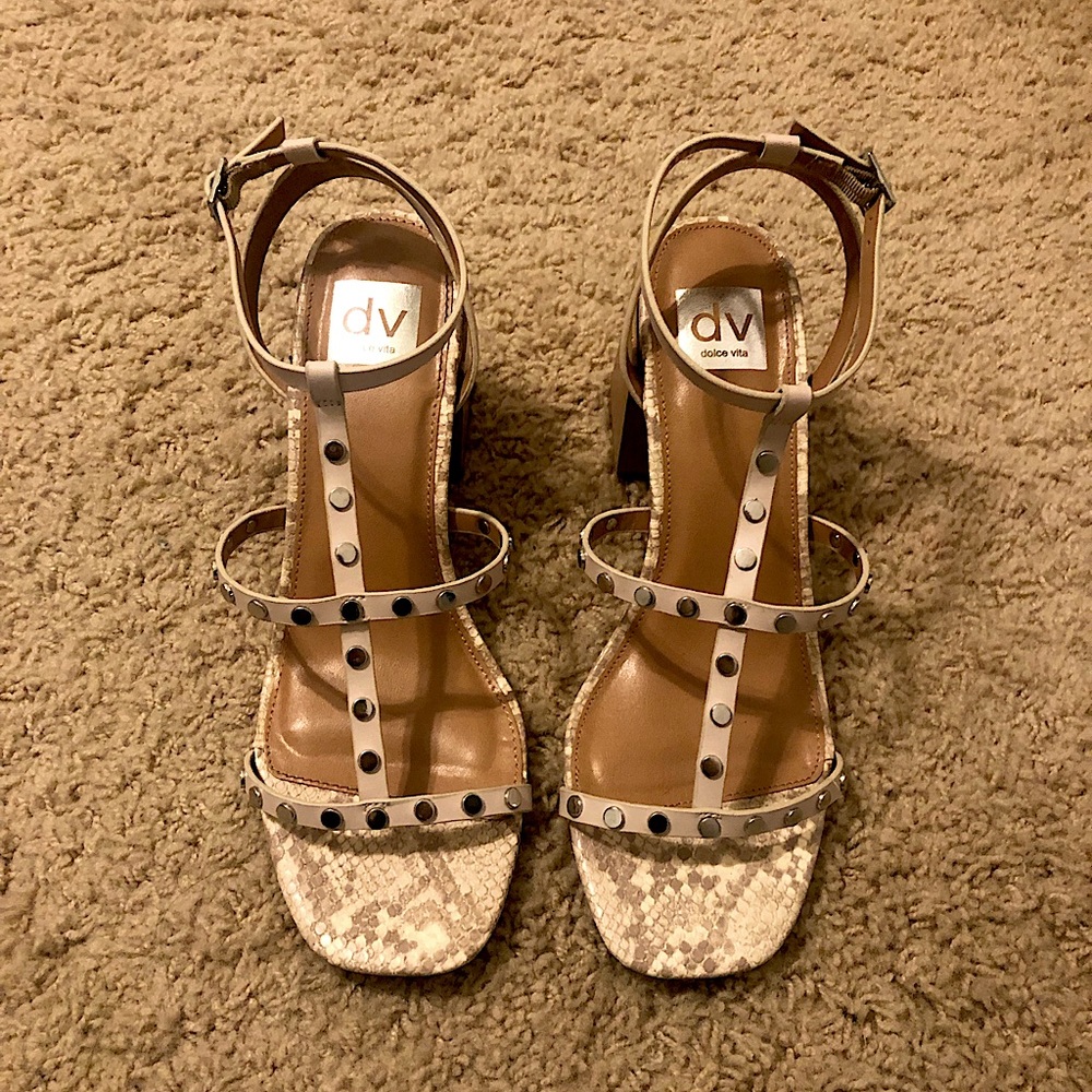 Brand new Dolce Vita sandal!